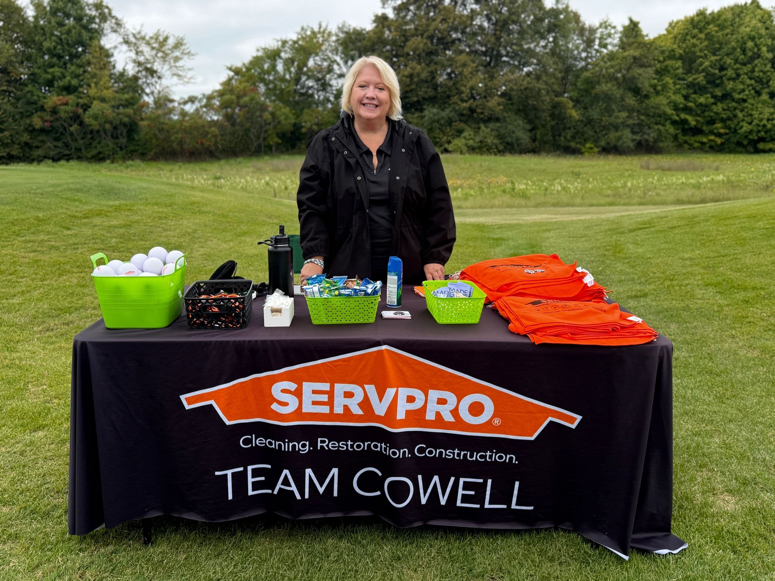 SERVPRO Team Cowell sponsor table at the 2025 SEWI Claims Association golf outing