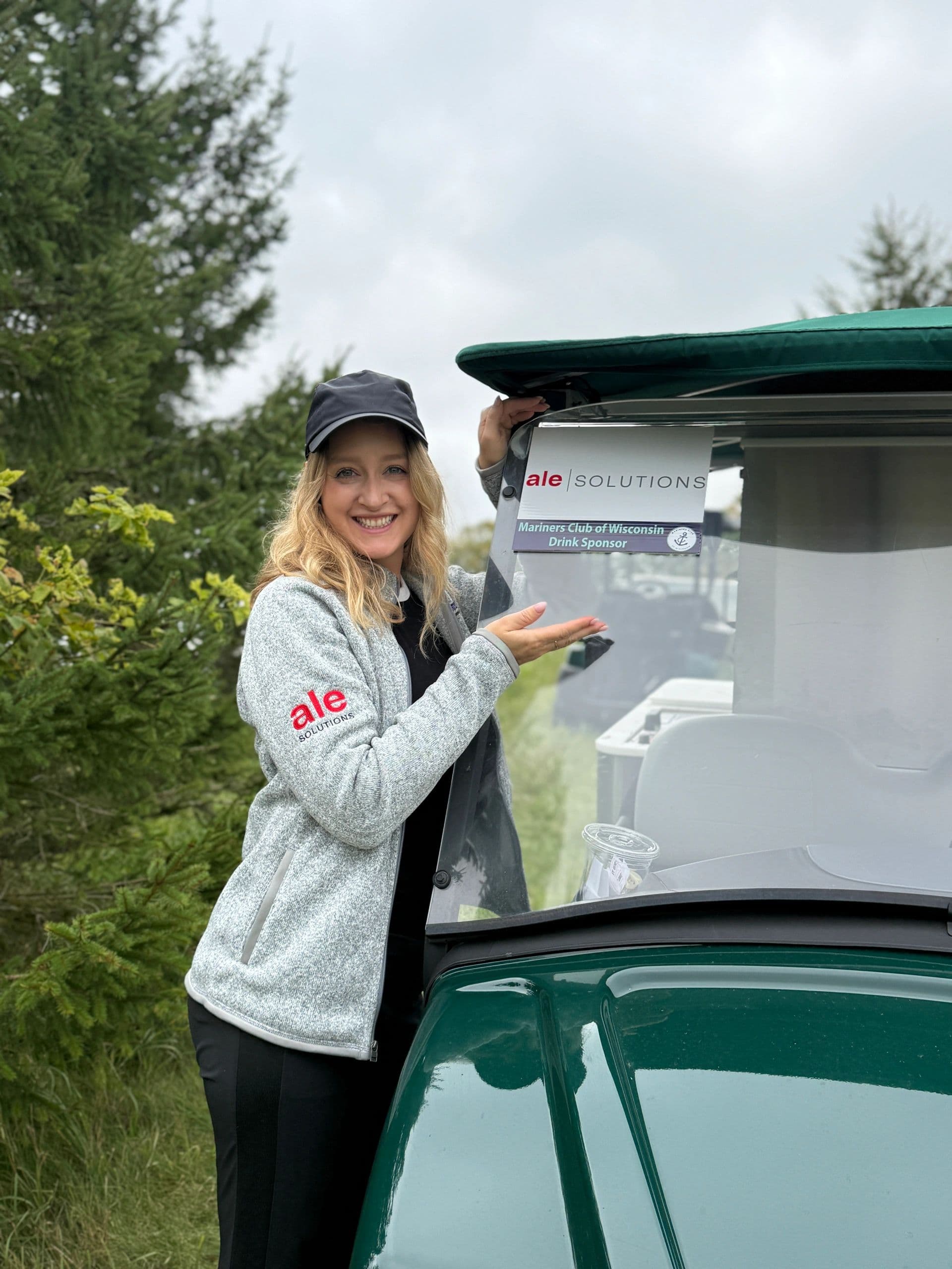 ALE Solutions beverage cart on the course at the SEWI golf outing